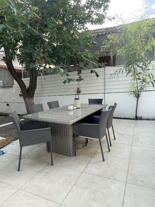 Villa Helio Kineta Bagian luar foto