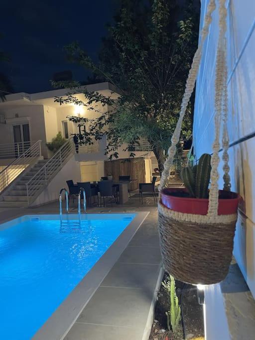 Villa Helio Kineta Bagian luar foto